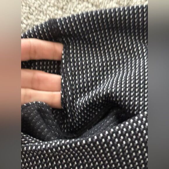 Lululemon Black Grey and White Wunder Under Legging - Picture 8 of 8